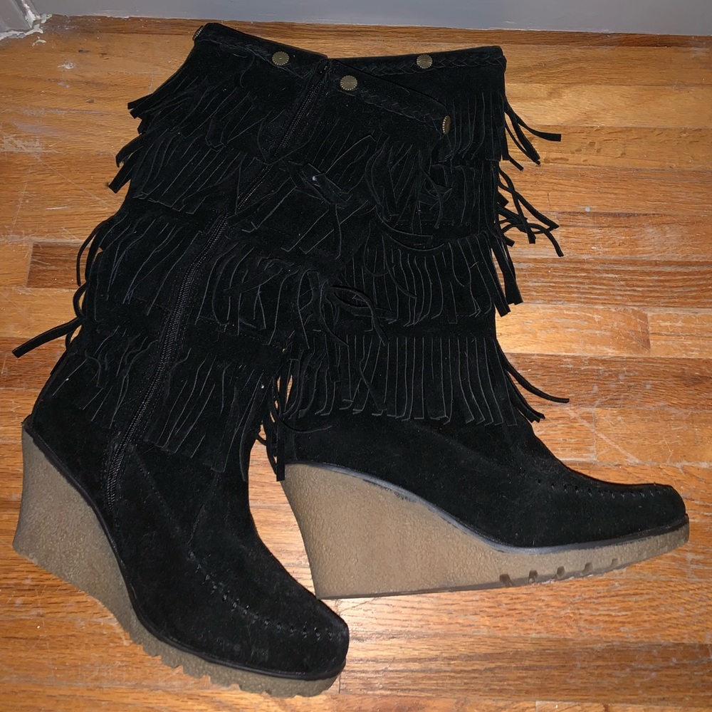 Minnetonka wedge boots